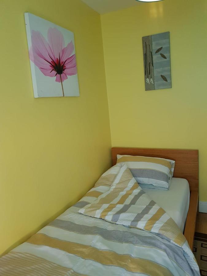 New Cross House Apartment วุลฟ์เวอร์แฮมป์ตัน ภายนอก รูปภาพ