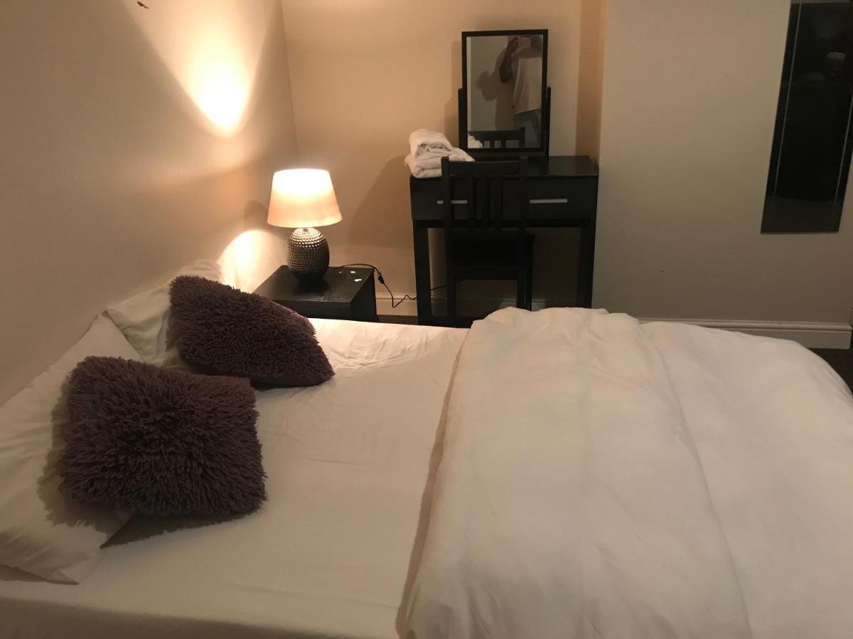 New Cross House Apartment วุลฟ์เวอร์แฮมป์ตัน ภายนอก รูปภาพ