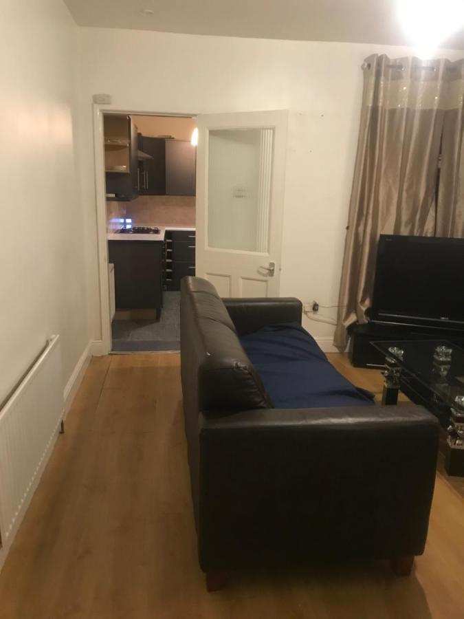 New Cross House Apartment วุลฟ์เวอร์แฮมป์ตัน ภายนอก รูปภาพ